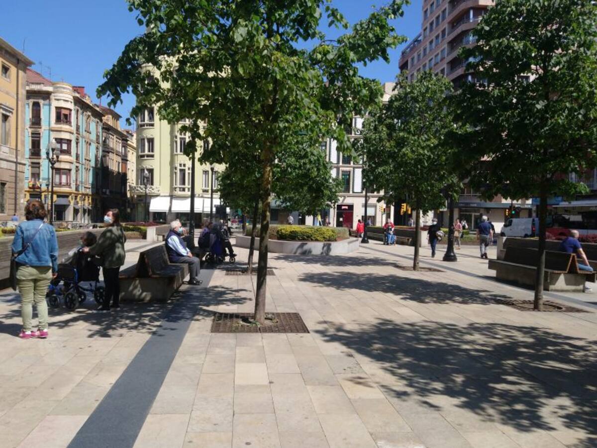 Los gijoneses ante la obligatoriedad de llevar mascarilla a partir del día 21