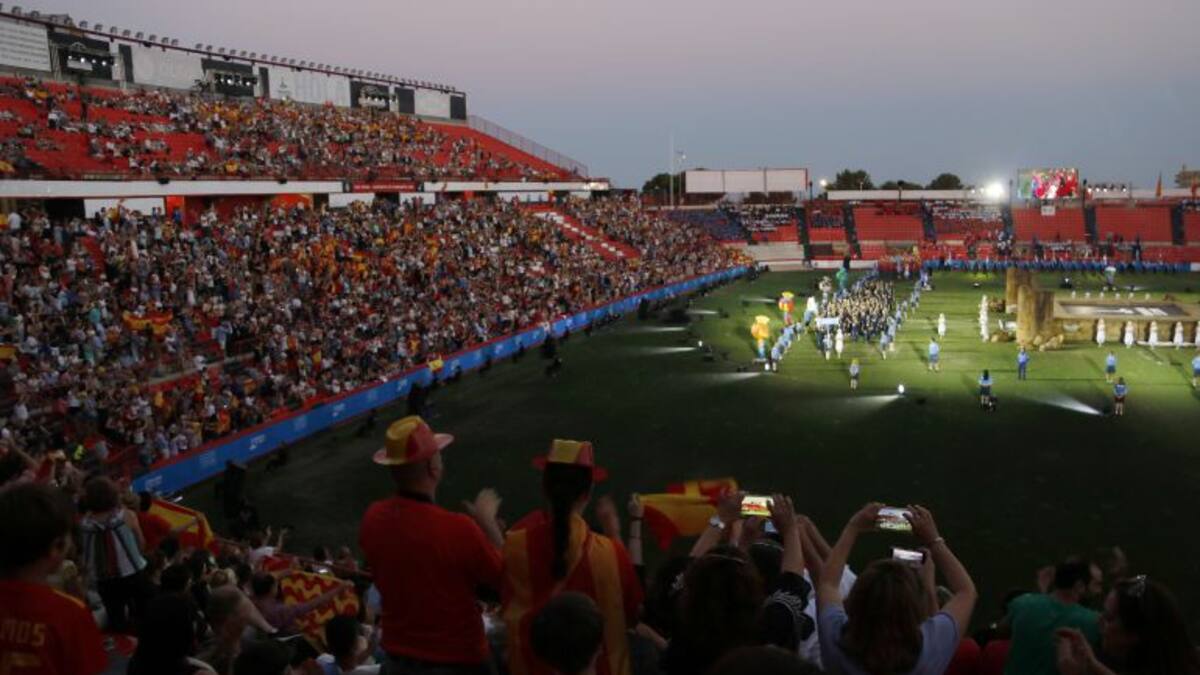 Ballesteros nega la tria del públic assistent a la cerimònia d'inauguració