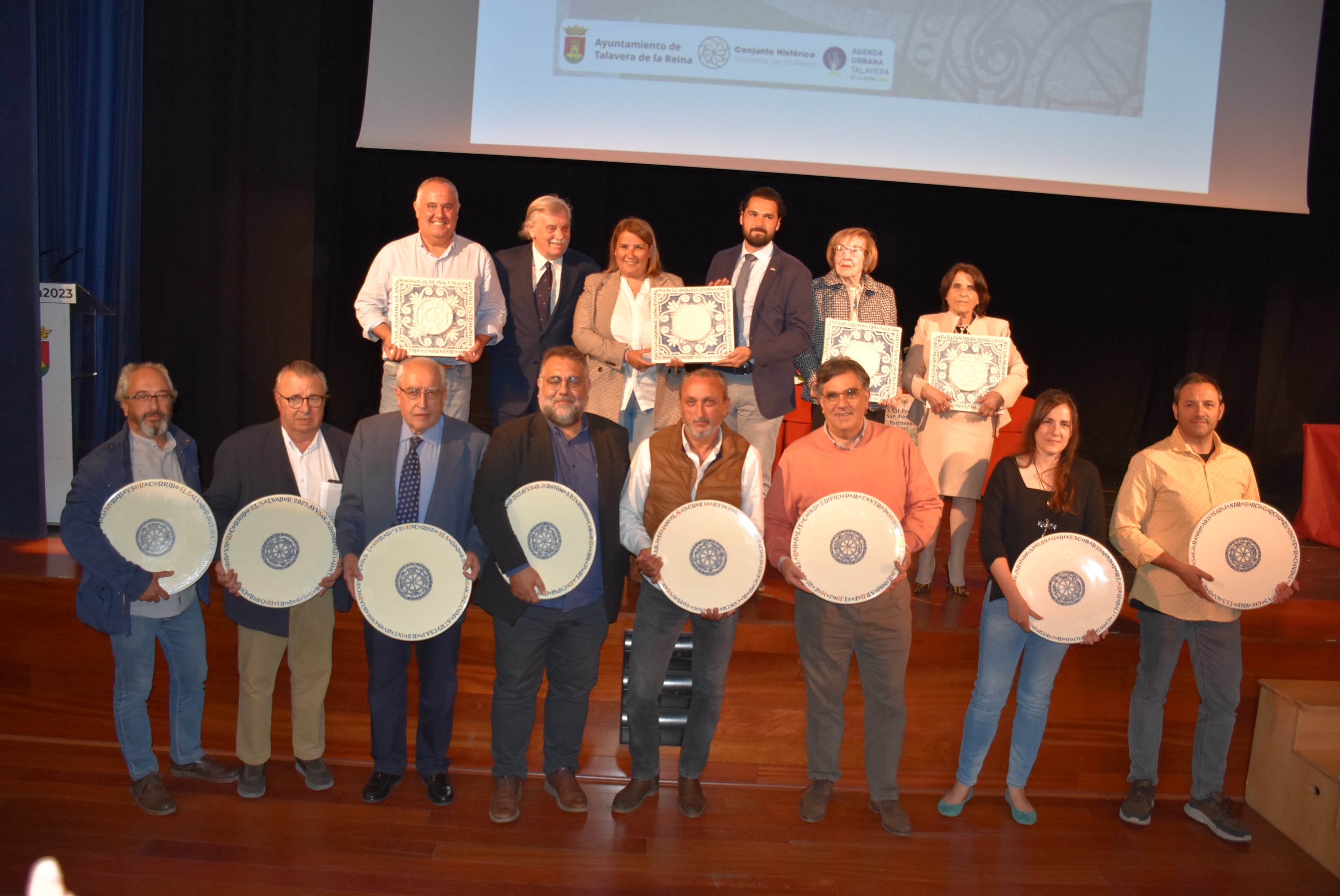 Foto de familia premios recuperación patrimonial