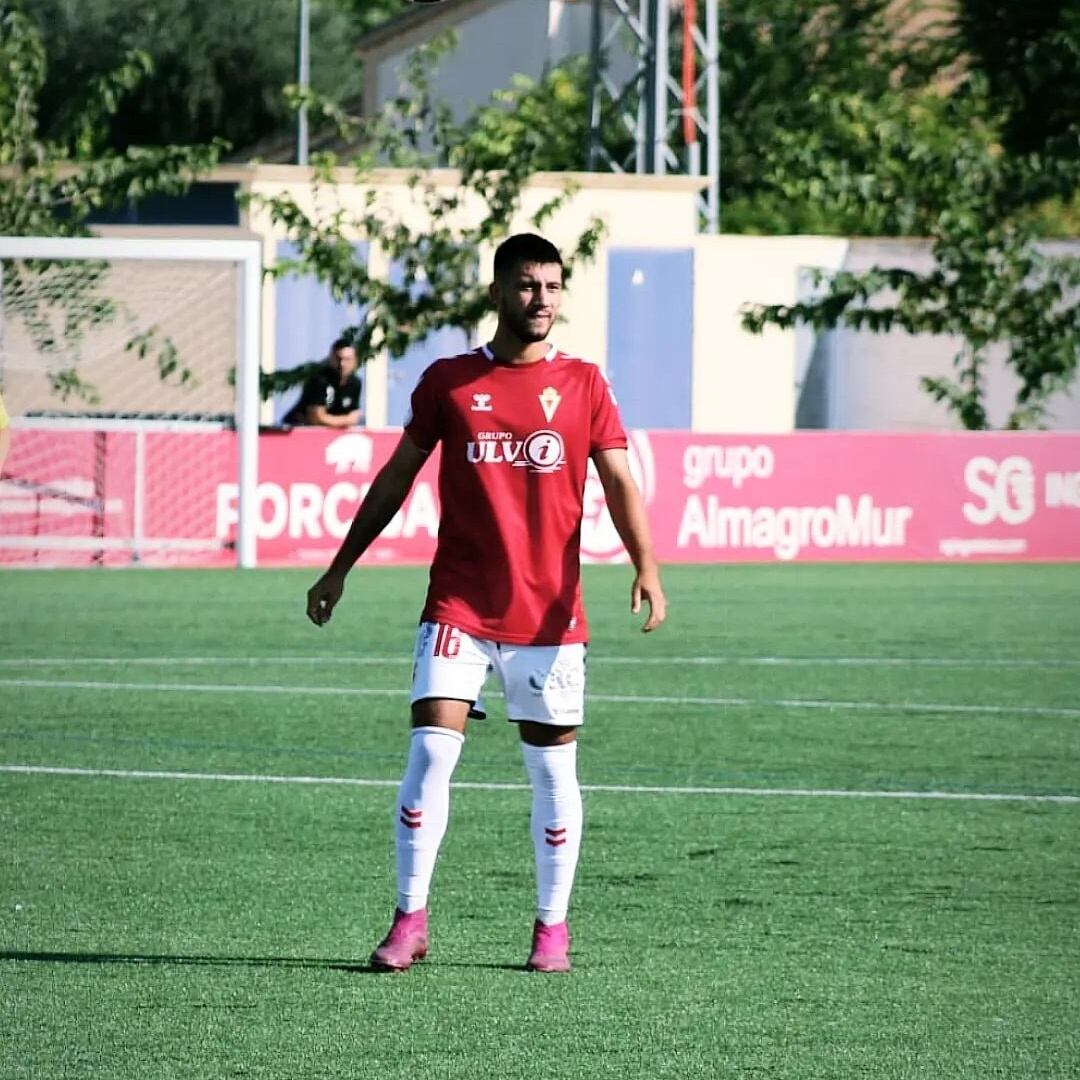 Vicente Meca con la camiseta del Murcia.