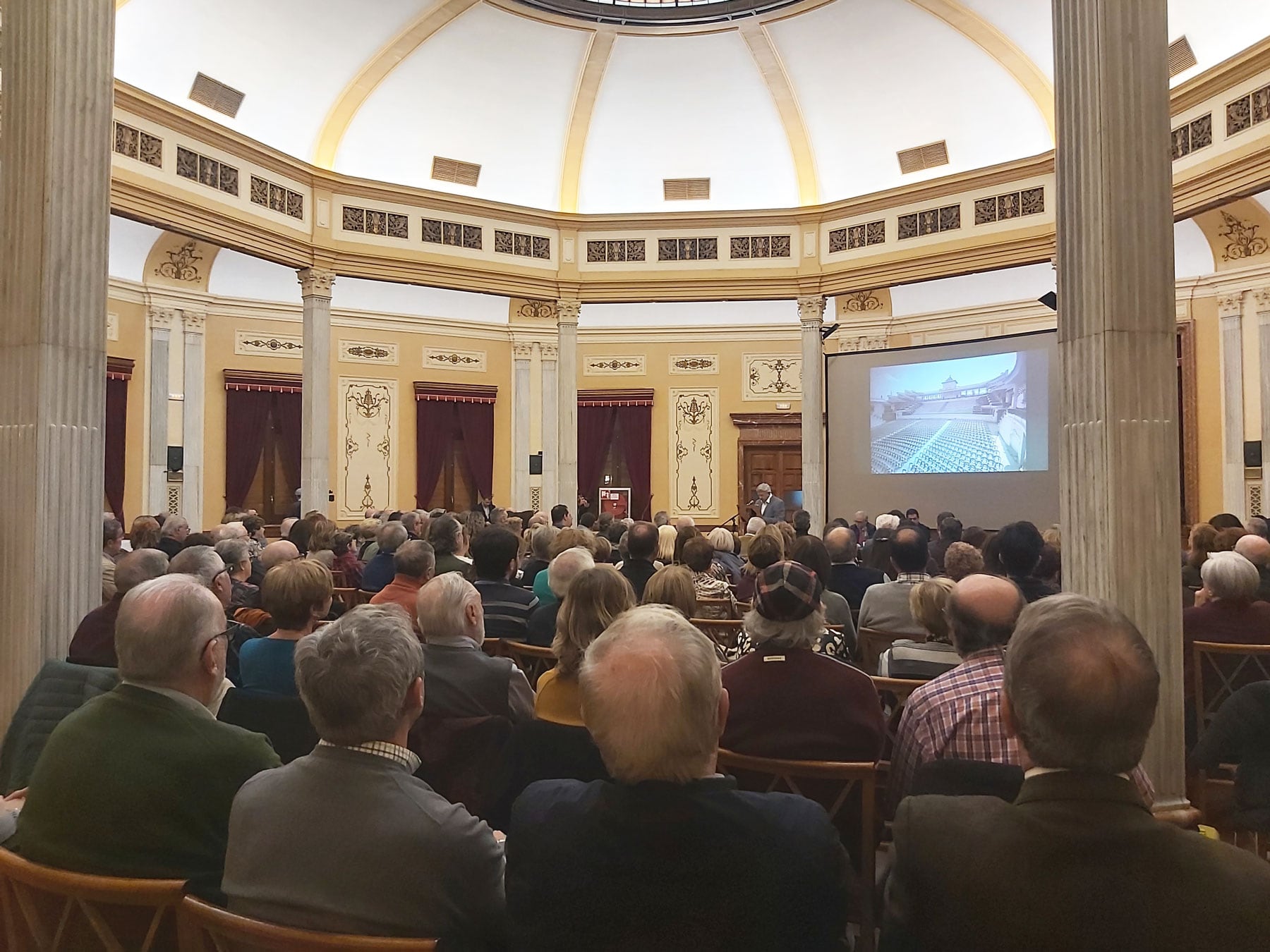 En el acto ha intervenido el director de la Biblioteca y del Archivo Municipal, Josep Lluís Santonja