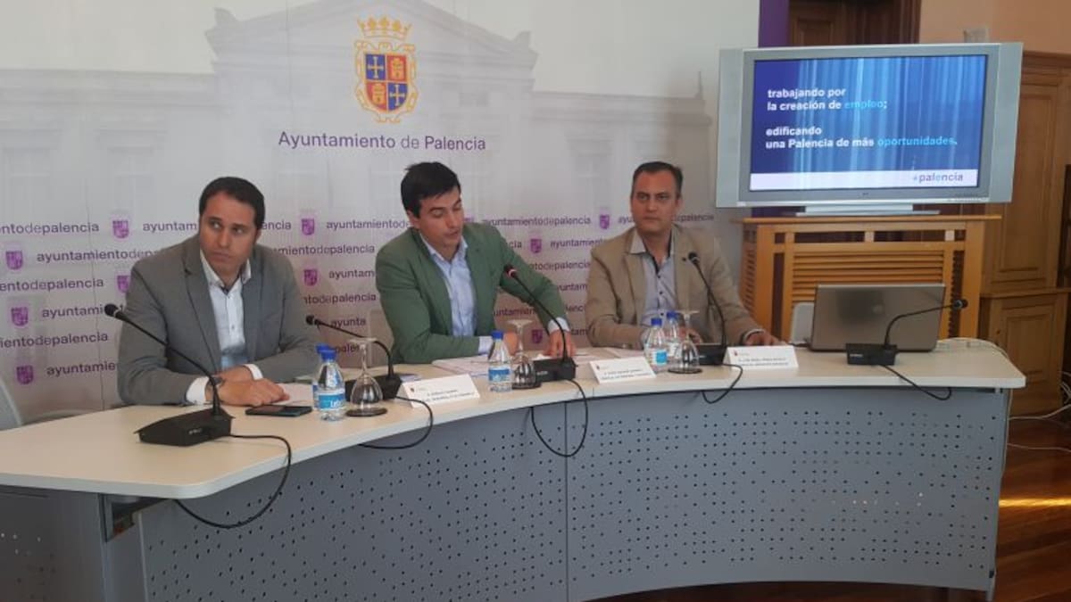 El equipo de gobierno del Ayuntamiento presume de datos de empleo