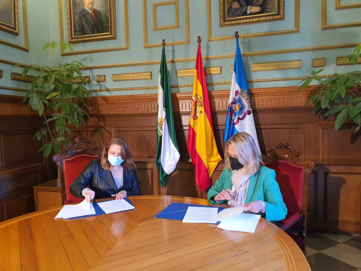 Motril se adhiere al "Compromiso Blanco" para mejorar la competitividad agrícola