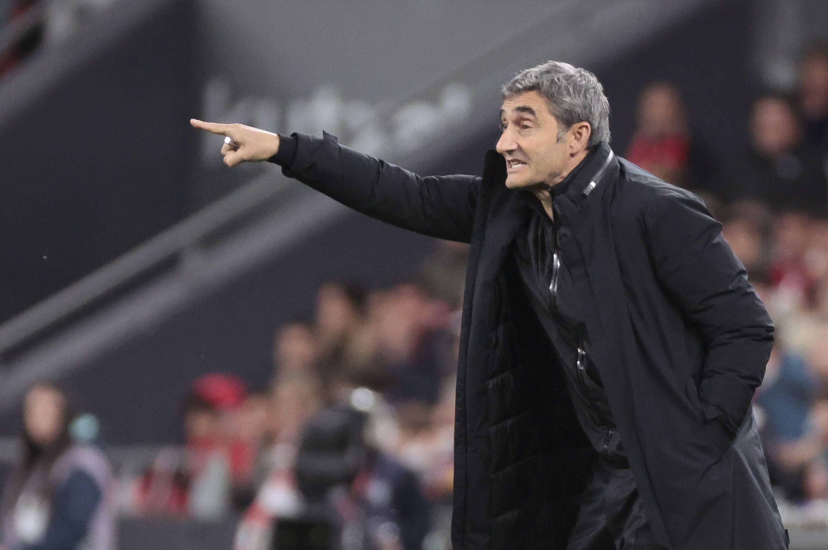 Ernesto Valverde durante el partido de la jornada 31 de LaLiga EA Sports ante el Villarreal CF