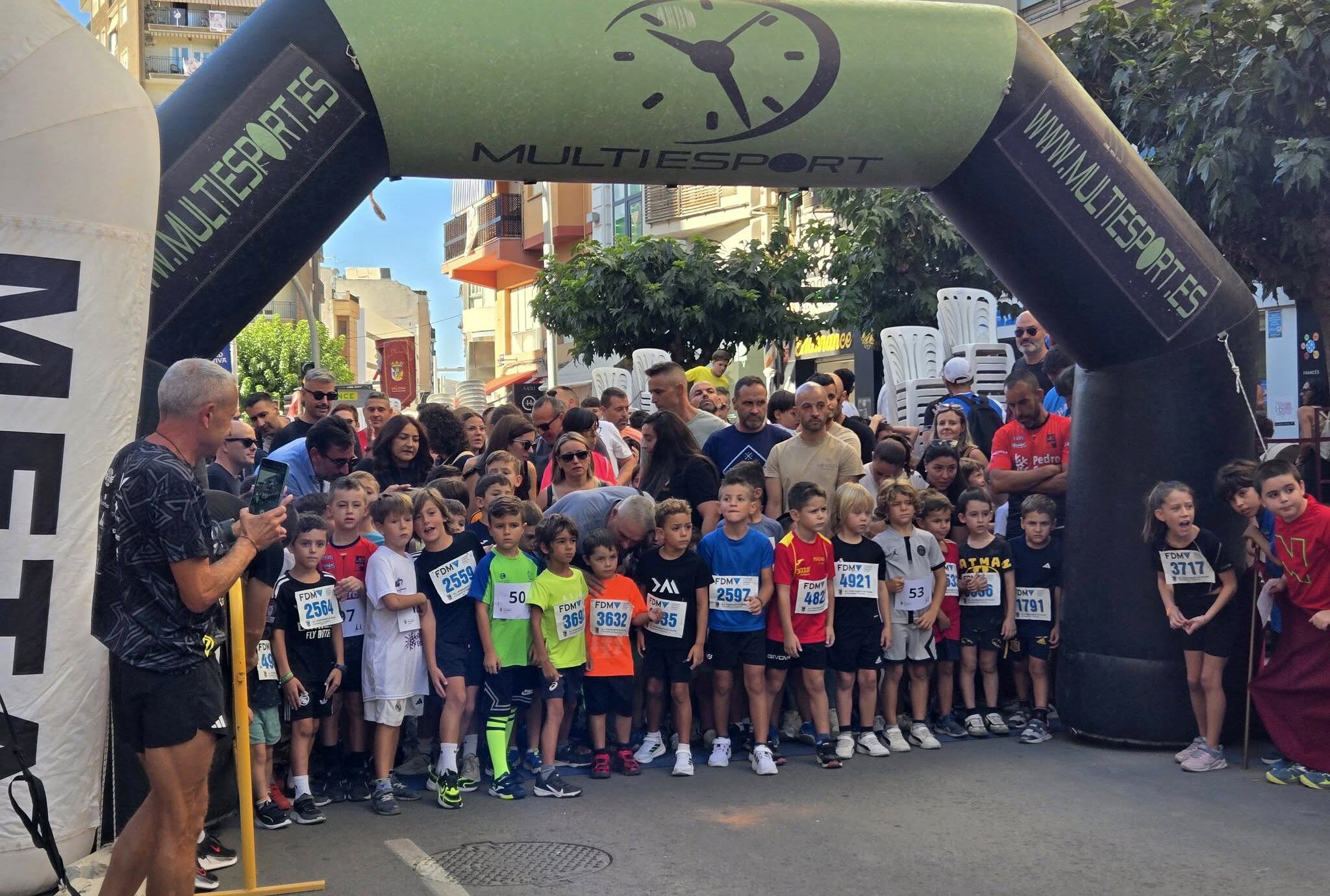 Inicio de la carrera de los peques