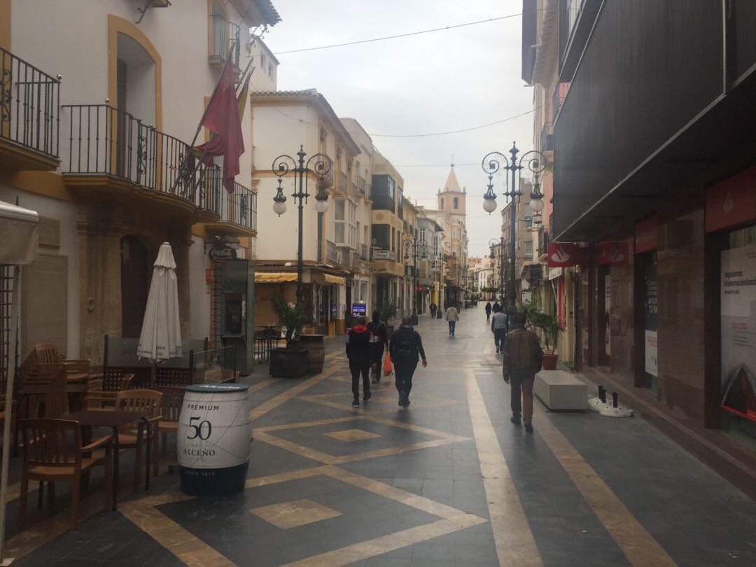 Calle Corredera de Lorca, este viernes por la tarde