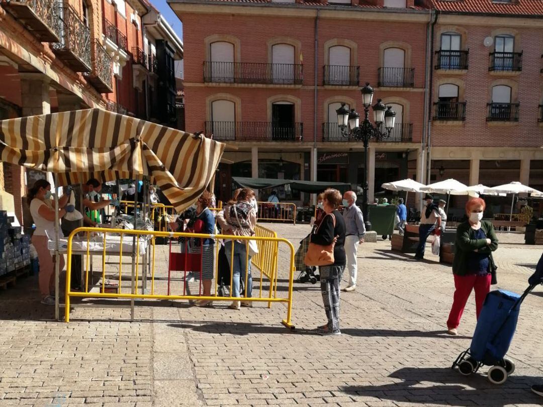 Puestos de venta en la Plaza Mayor de Benavente