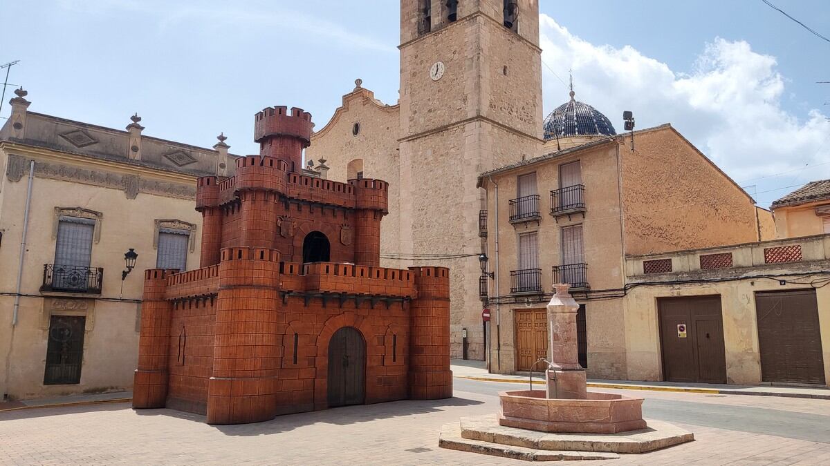 Castillo de las embajadas, en Caudete