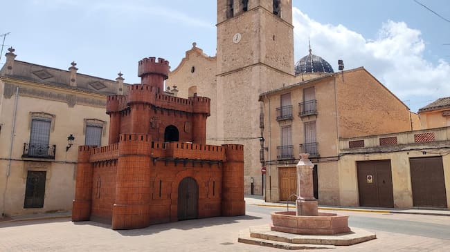 Castillo de las embajadas, en Caudete