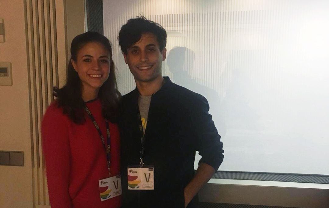 Talía del Val y Javier Ariano durante la entrevista en A vivir Madrid