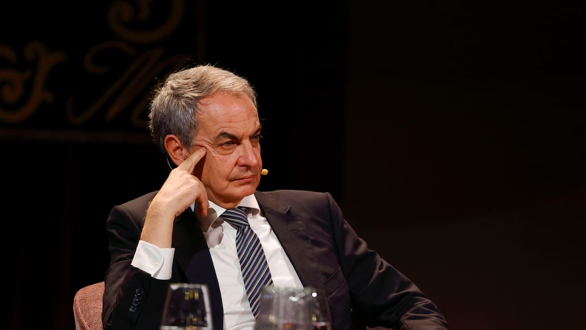 Zapatero garantiza tener "gran confianza" en Delcy Rodríguez a su llegada a Caracas