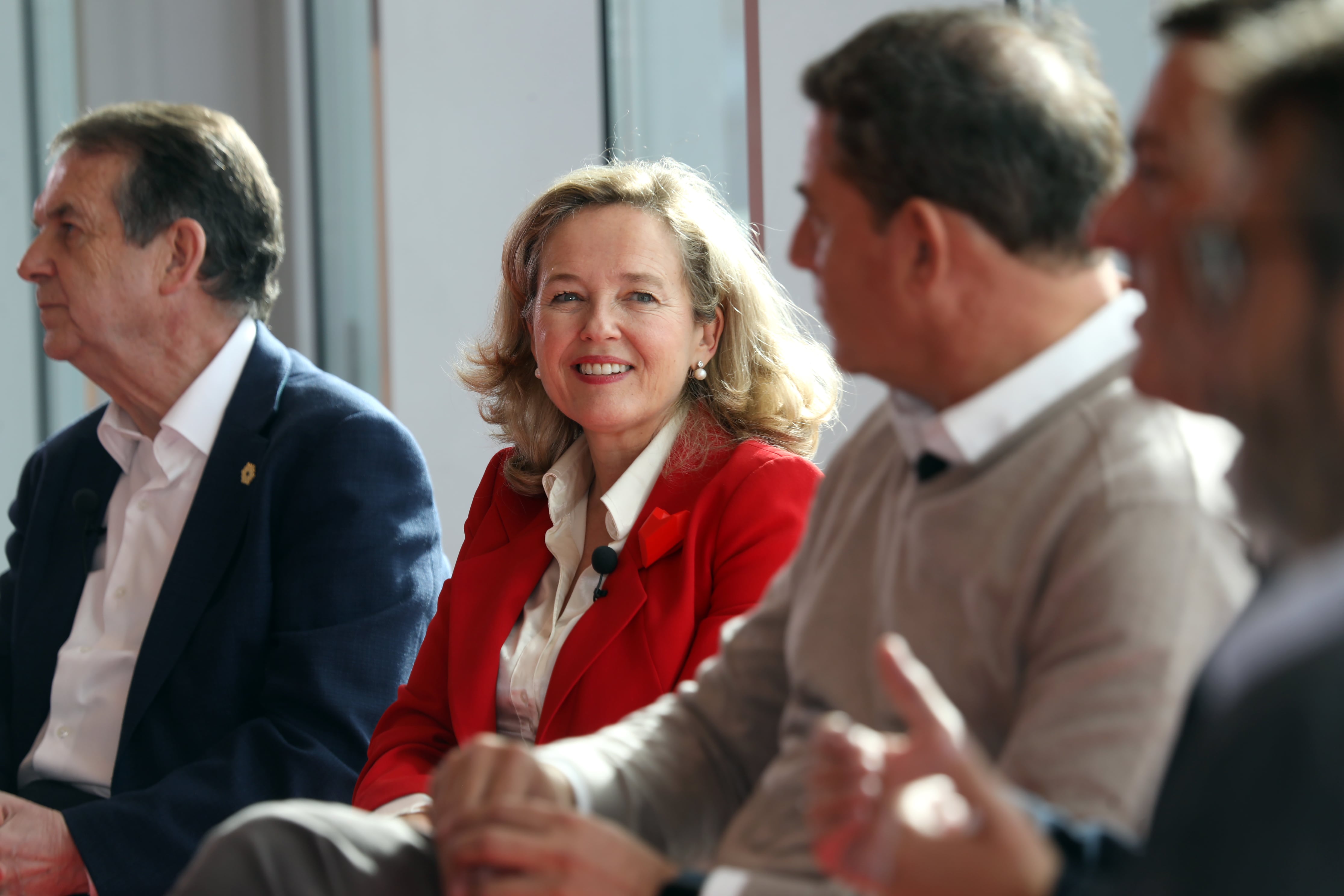 La vicepresidenta del Gobierno, Nadia Calviño al inicio de la jornada institucional con el título &quot;Galicia: Horizonte 2030. Preparando o cambio&quot; que se celebra en Santiago de Compostela.