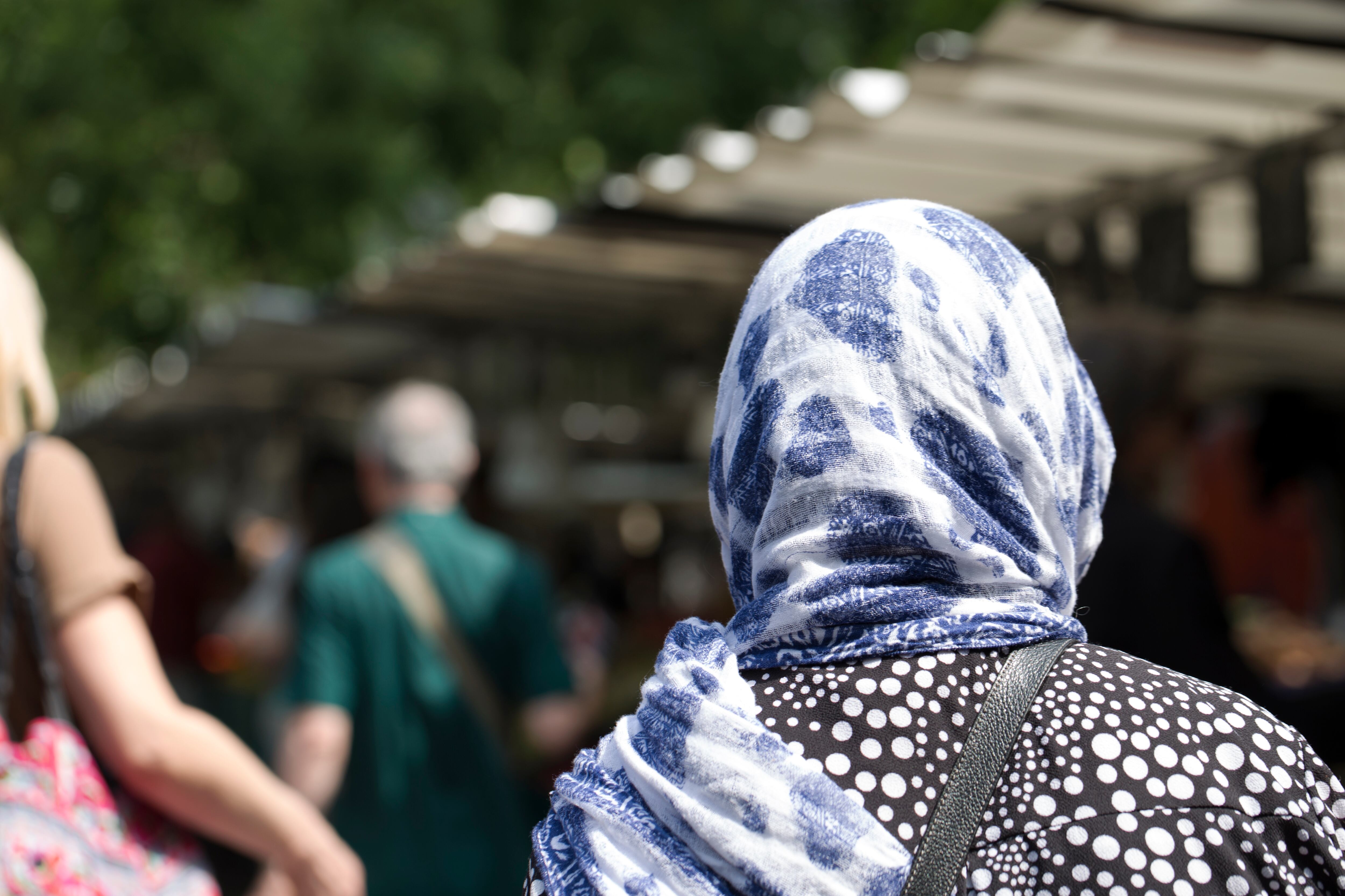 “No pude responderla porque nosotros no podemos responder a nuestros mayores", ha explicado a la salida del juzgado.