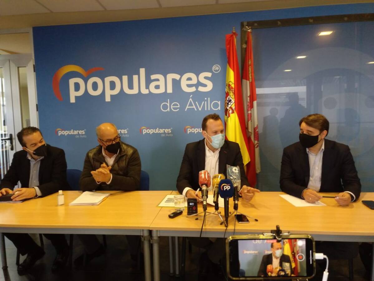 Dirigentes del PP defienden que no se saltaron el cierre perimetral tras ir a Madrid para un mitin político