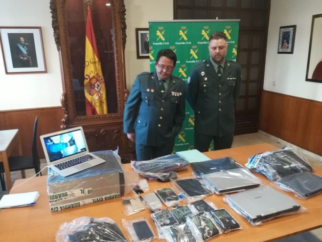 Imagen del material incautado por la Guardia Civil en Alicante