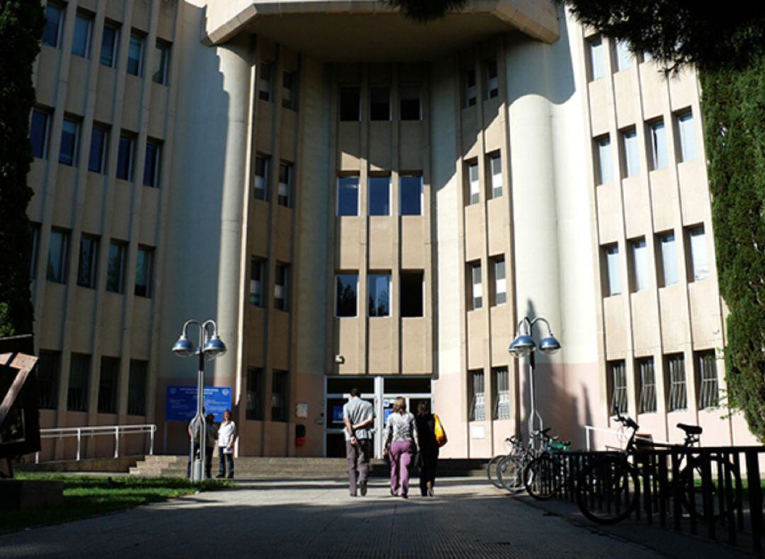 Edicifio de Matemáticas de la Facultad de Ciencias del Campus de San Francisco de la Universidad de Zaragoza 