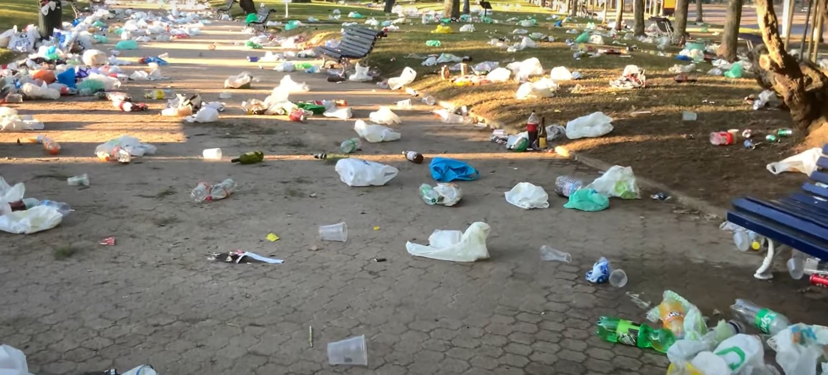 Estado en el que ha amanecido la zona cercana a las playas de El Sardinero, en un clip de las imágenes grabadas por El Tomavistas de Santander.