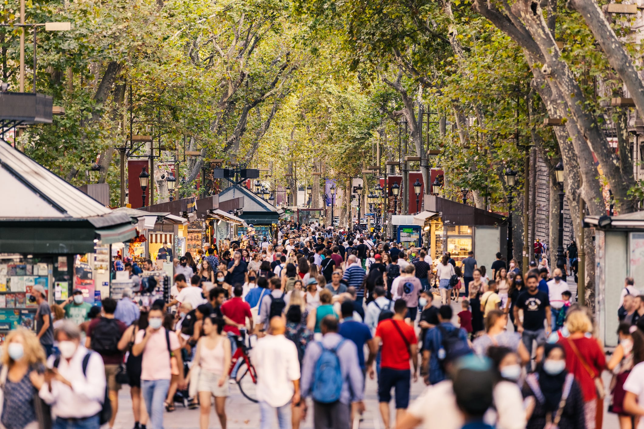 Un paseo por Las Ramblas de Barcelona.