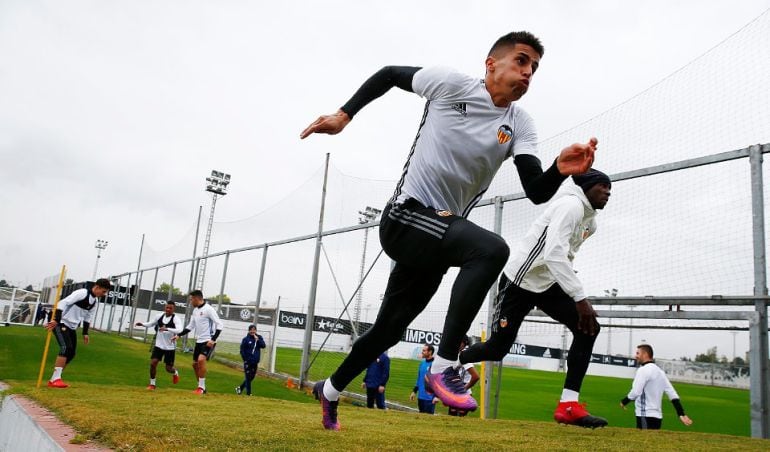 Cancelo y Mangala, en un entrenamiento