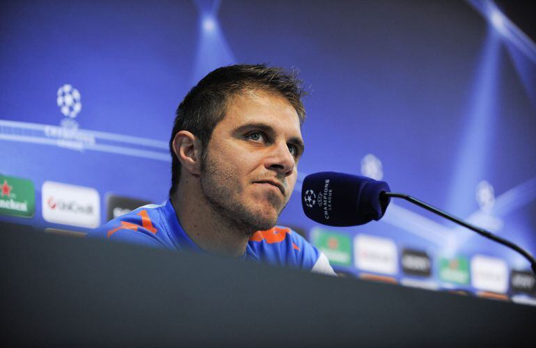 Joaquín Sánchez, durante una rueda de prensa de la Champions League cuando militaba en el Valencia C.F. 