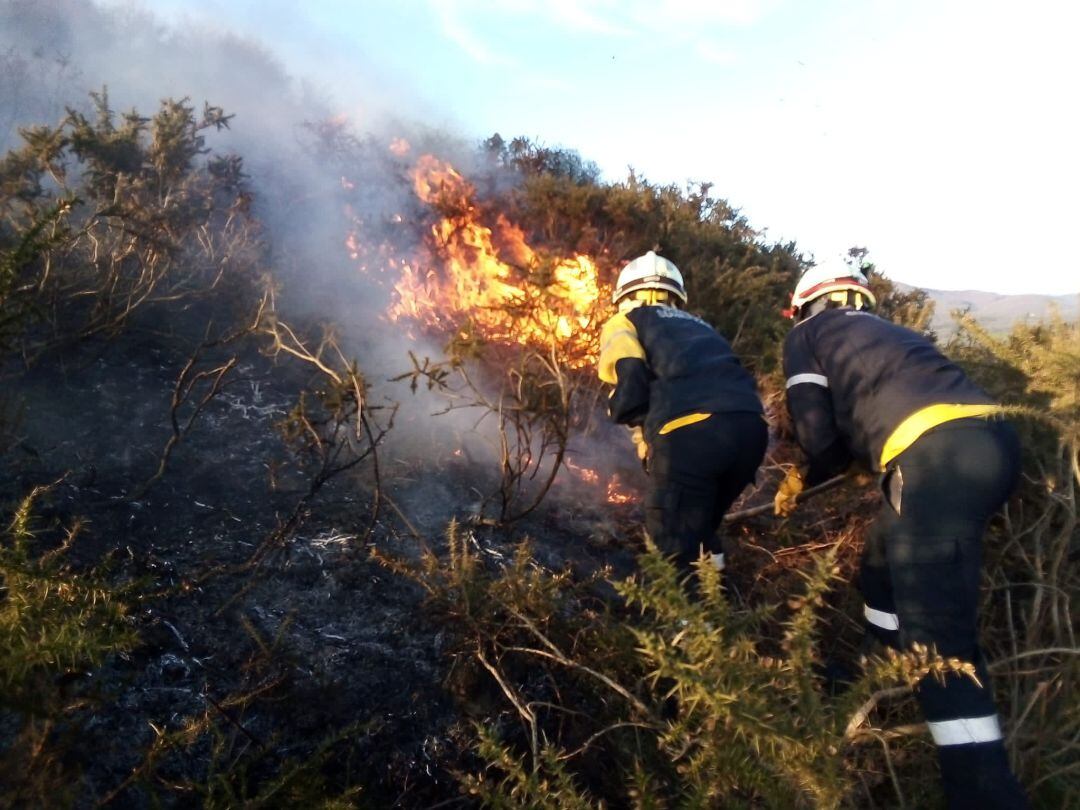 Bomberos actúan en Etxalar