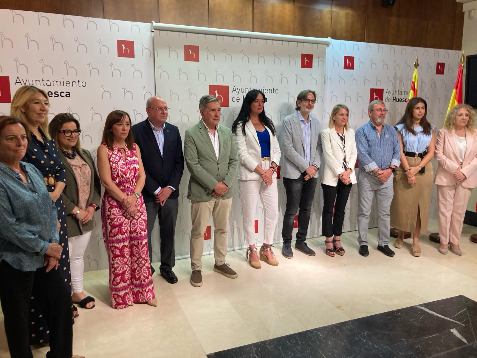 Orduna junto a su equipo en el balance de un año en el Ayuntamiento de Huesca