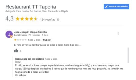 La respuesta de un restaurante a un comentario de un usuario.