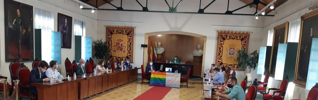 Pleno Institucional con movivo del Dñia Internacional del orgullo LGTBI.