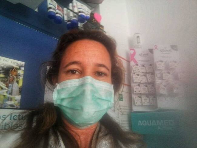 María Mateos, farmacéutica de El Llano del Espinar en Castro del Río, Córdoba.