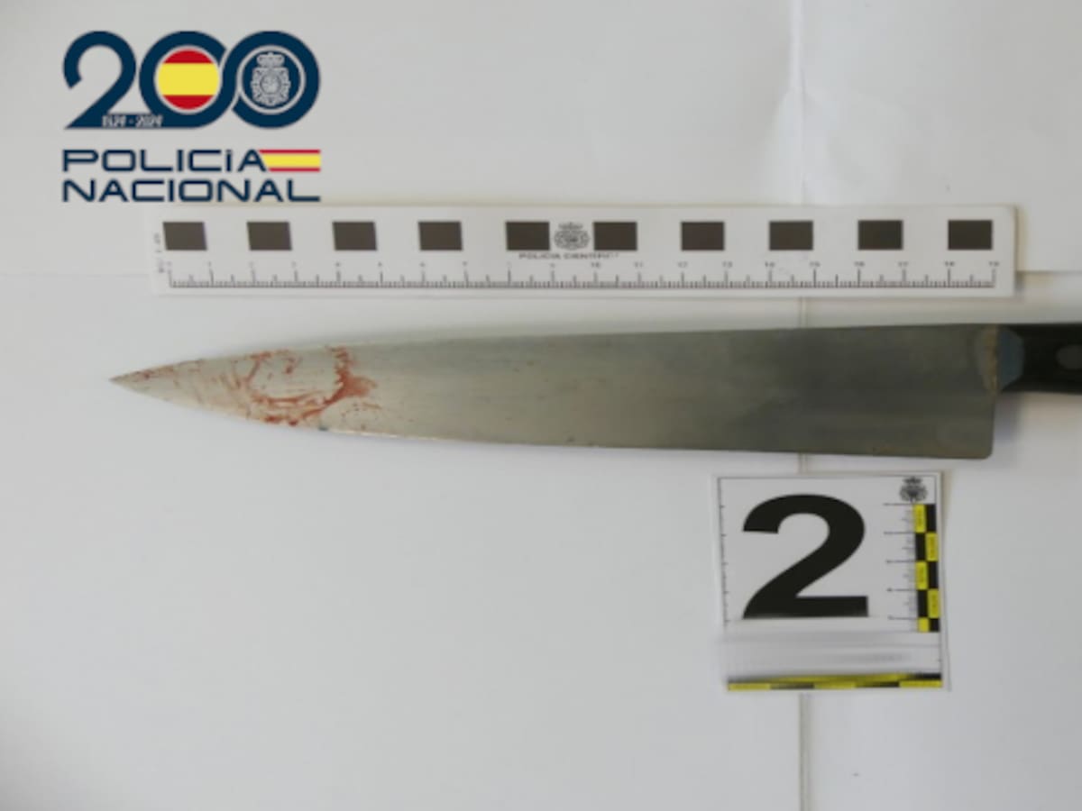 Detingut l'home que va apunyalar vàries vegades el seu nebot a un bar de Ciutadella