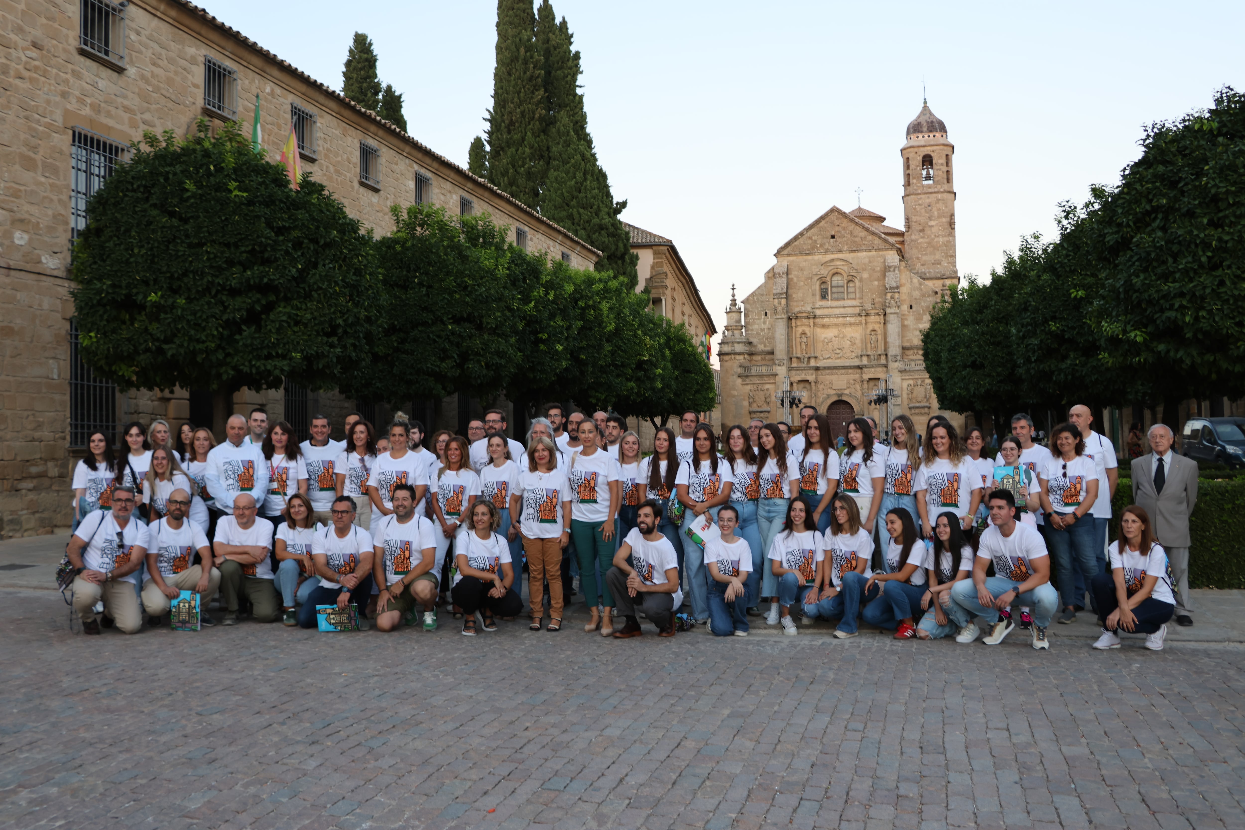 Voluntariado que ha participado en la Noche del Patrimonio en Úbeda