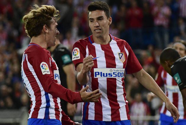 Antoine Griezmann y Nico Gaitán.