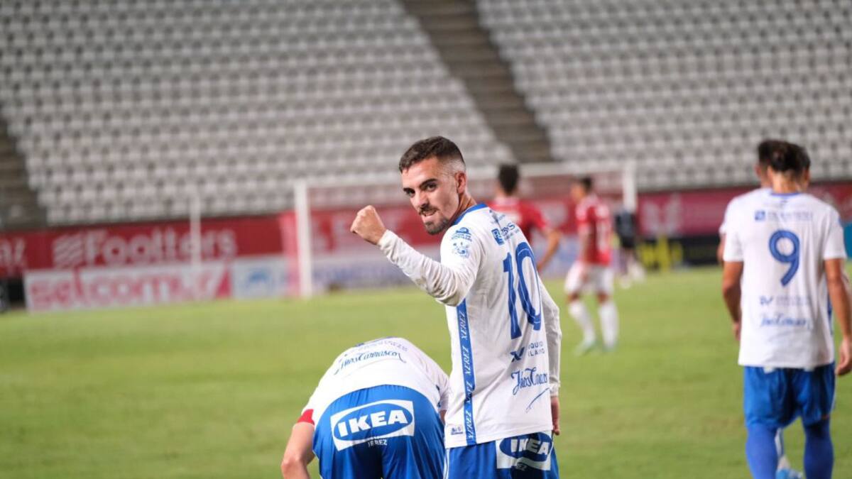 Juanito también rescinde con el Xerez CD