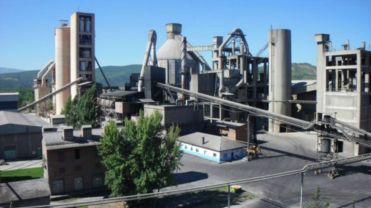 Cosmos invertirá 15 millones de euros para ahorrar en luz el consumo anual equivalente a 1.600 viviendas