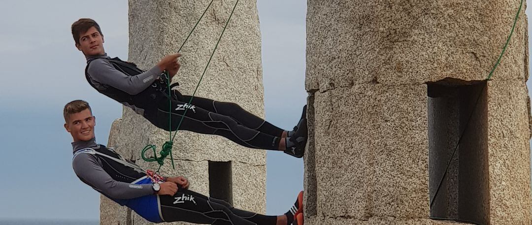 Jacobo Garrido, campeón de España de Natación y Toni Ripoll, actual campeón de Europa y del mundo Sub 17 en la clase 420 de Vela