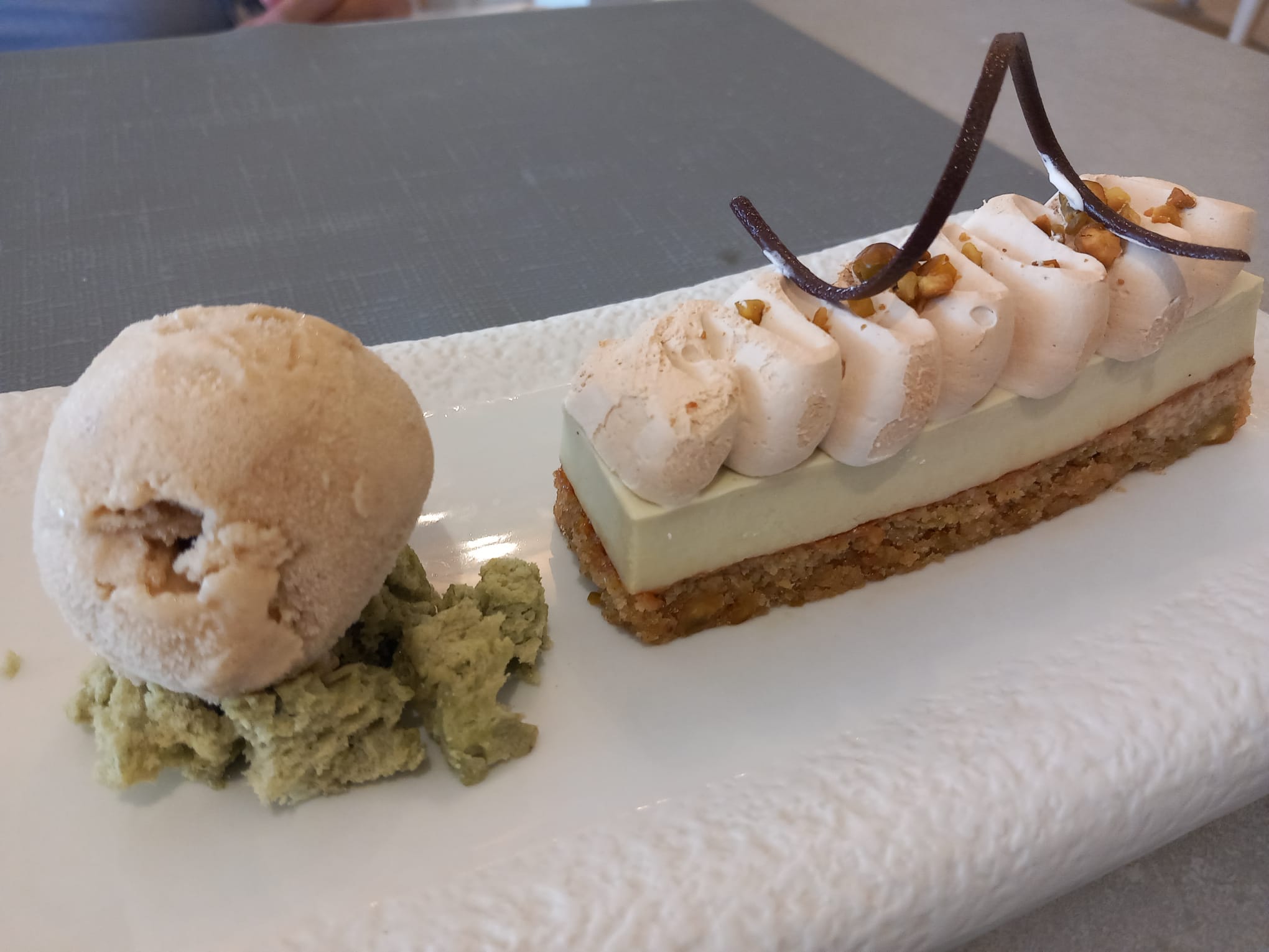 Gateau de pistacho en texturas