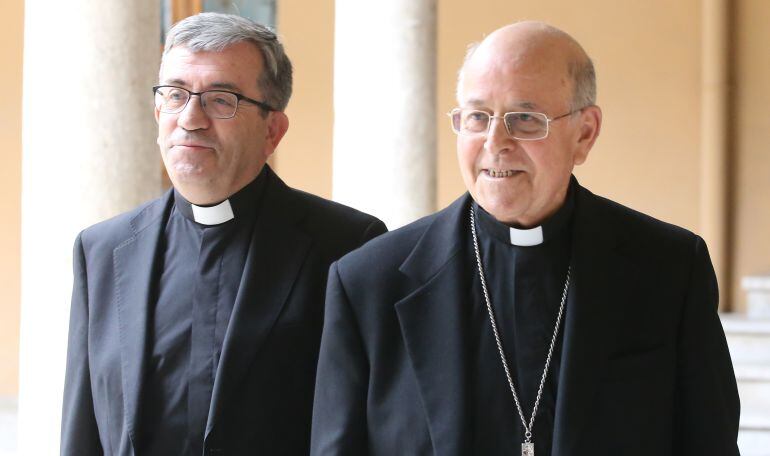 El nuevo obispo auxiliar, Luis Argüello, junto al arzobispo, Ricardo Blázquez