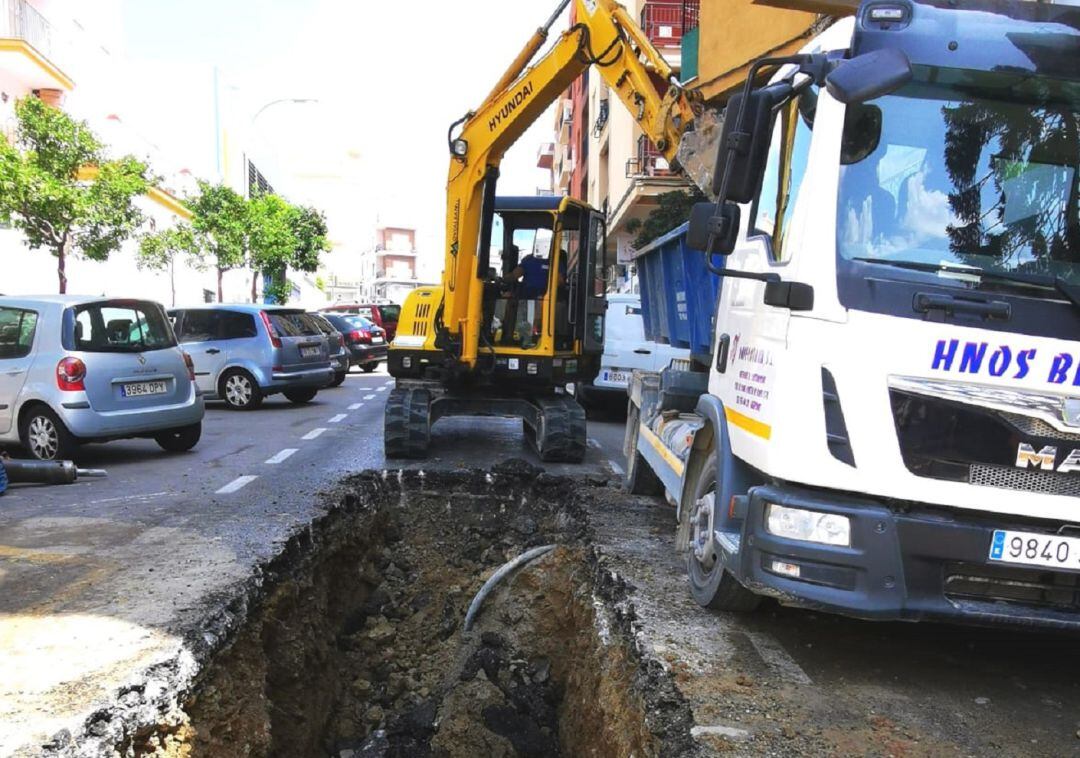 Reparación de avería en la calle María Auxiliadora de Algeciras