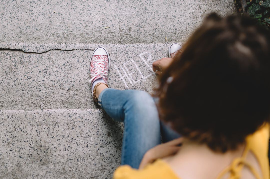 Es necesario ser consciente de la violencia de pareja que también se ejerce de forma sutil.