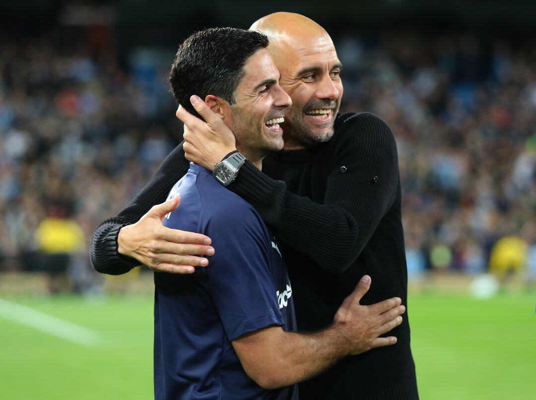 Mikel Arteta y Pep Guardiola.