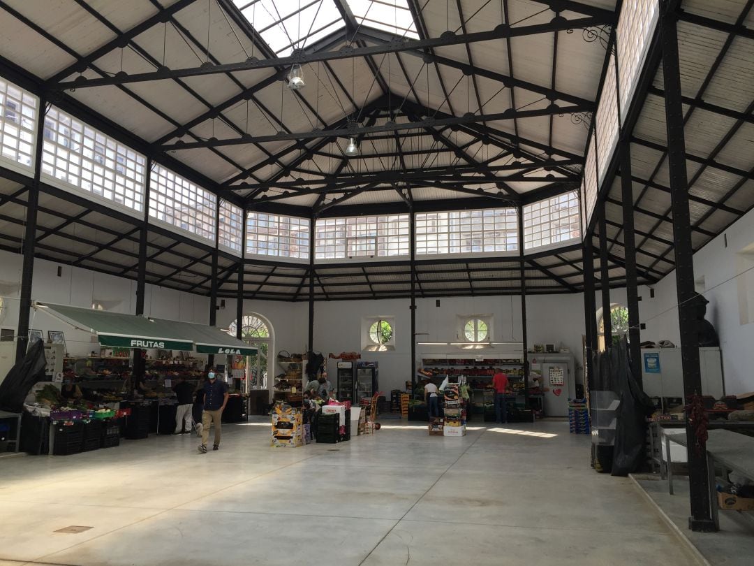 Interior de la Plaza del Mercado de Castro Urdiales.