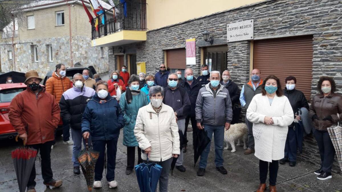 Los pueblos del Bierzo y Laciana piden acabar con la 'sanidad vaciada' de los consultorios