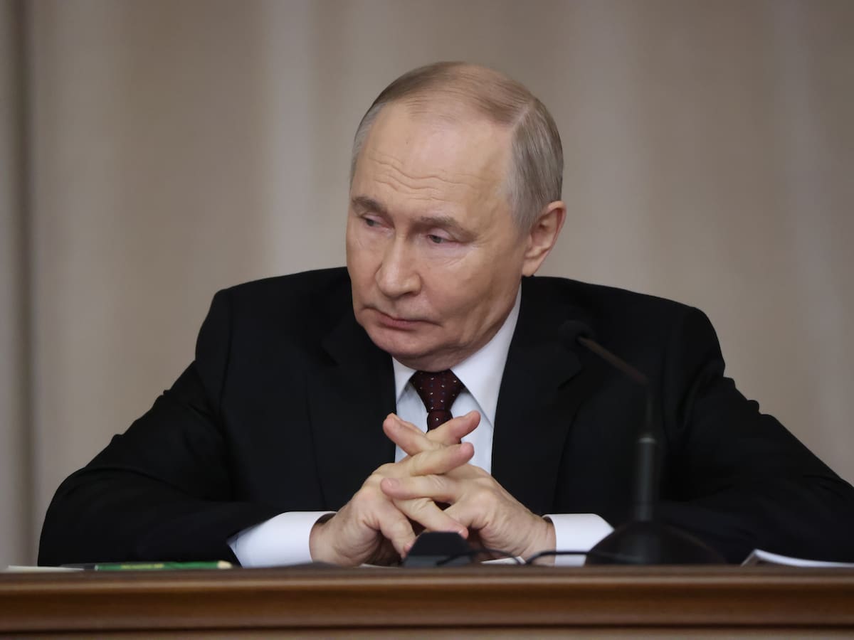 Putin amenaza a Occidente con su armamento nuclear y descarta detener la invasión de Ucrania