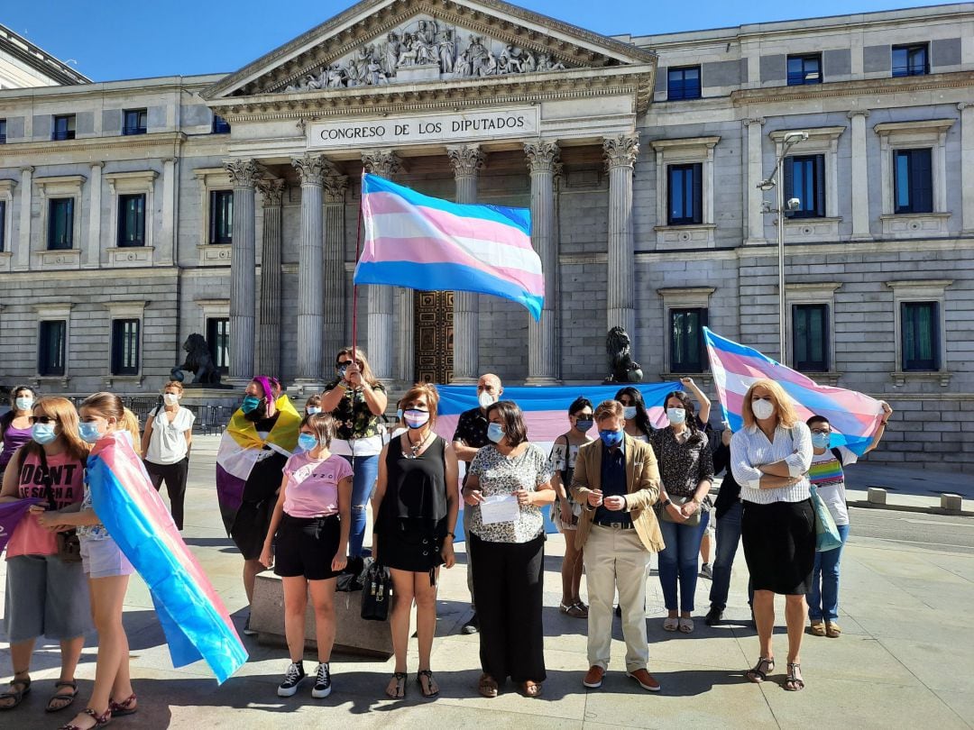 Colectivos Trans a las puertas del Congreso