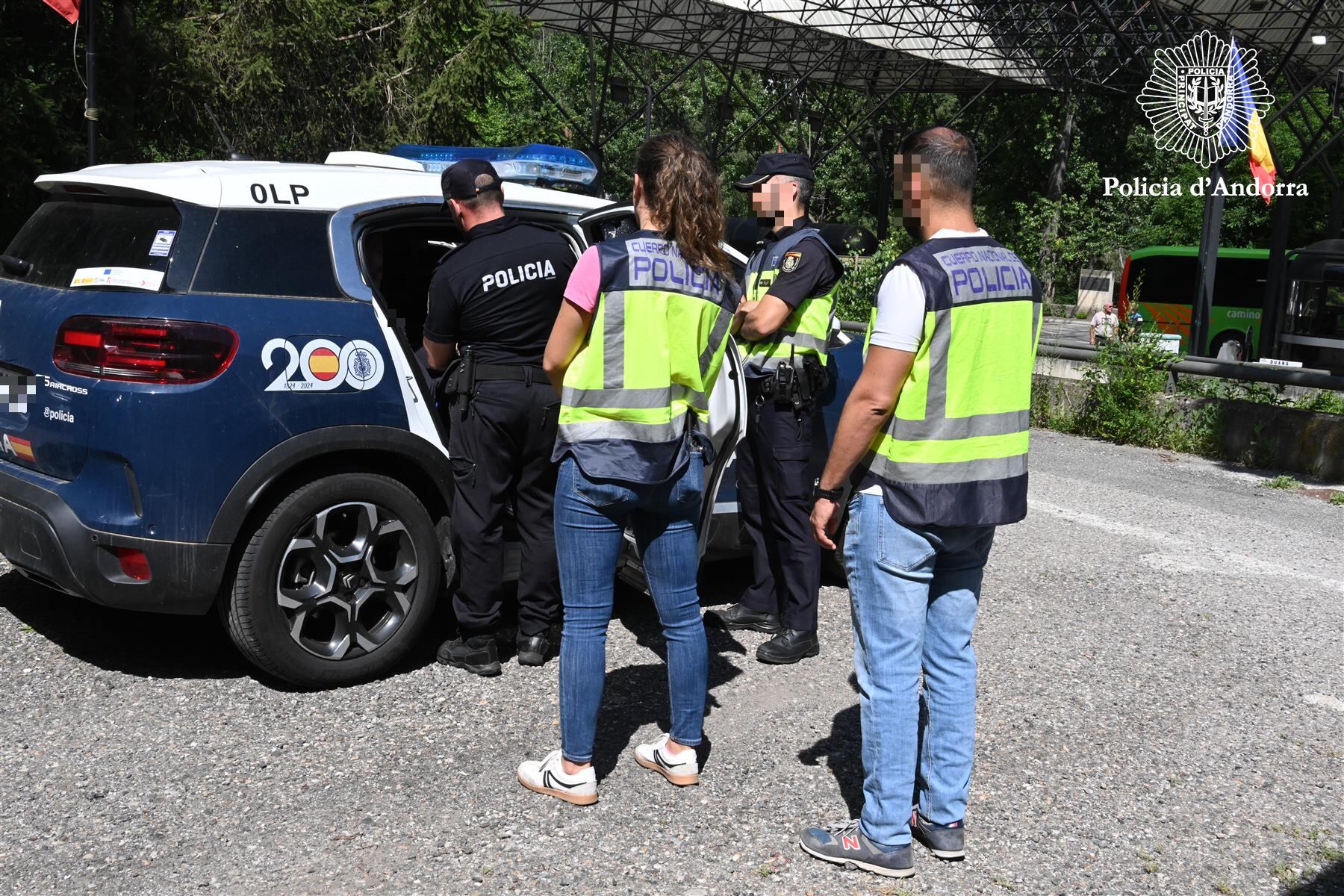 La Policia andorra cedeix un pres a la custòdia de la Policia Nacional espanyola