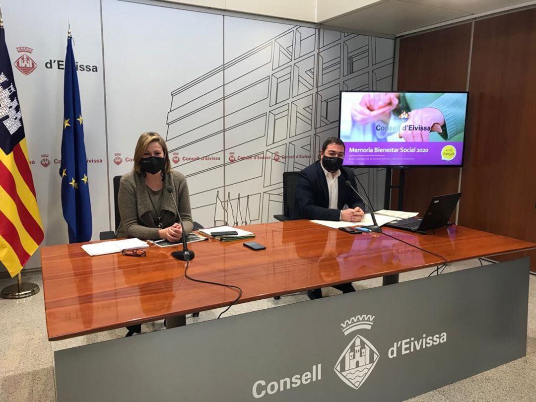 Carolina Escandell y Santi Marí