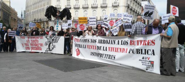 Protesta contra la venta de vivienda pública a fondos de inversión