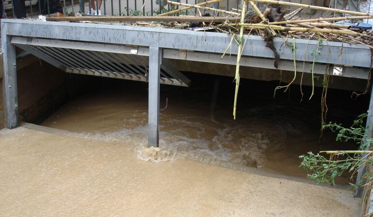 Quan es desborden els barrancs hi ha danys a conreus i a cases particulars, ja que queda tot inundat.