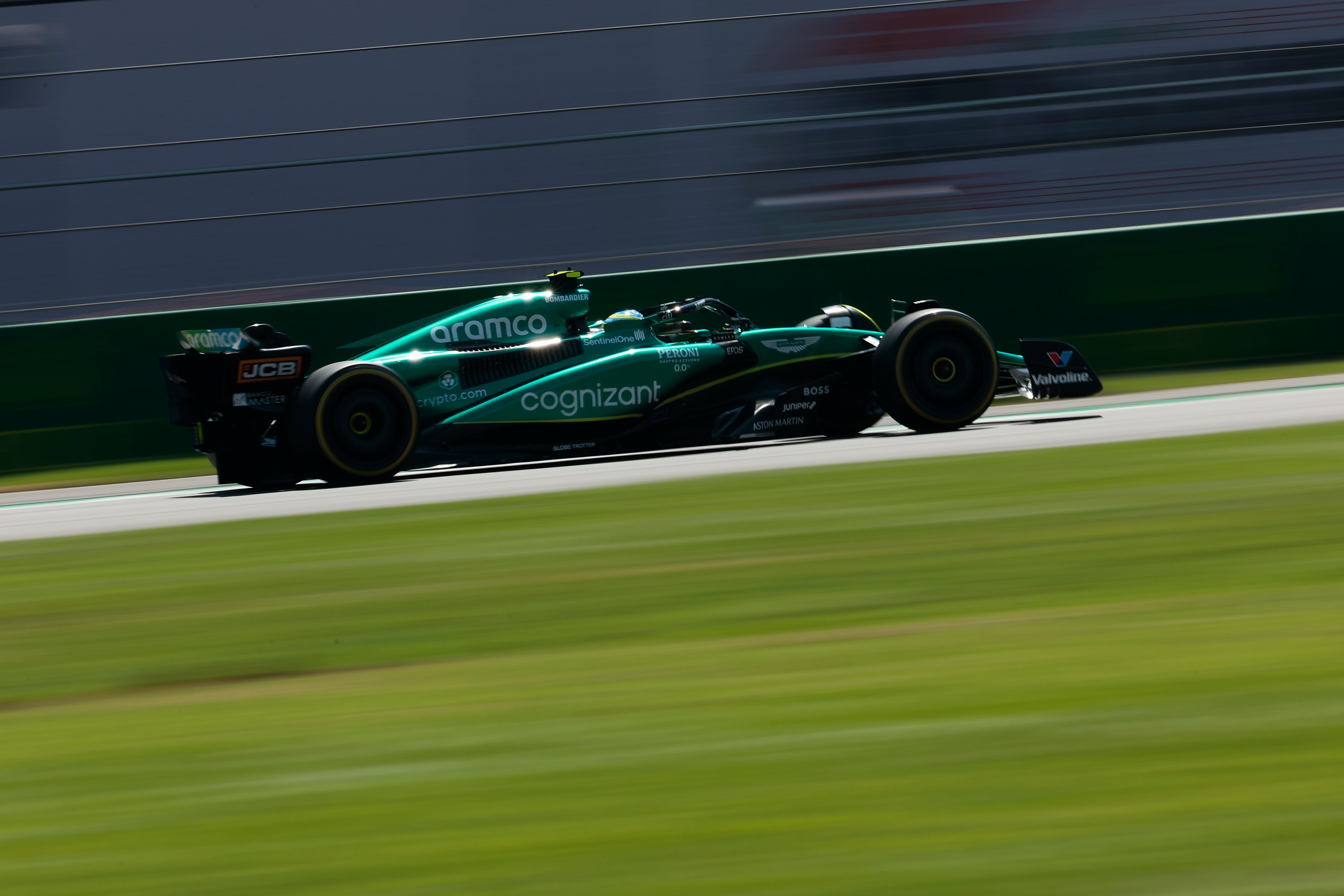 Fernando Alonso, durante el Gran Premio de México de Fórmula 1 hoy. EFE/ José Méndez