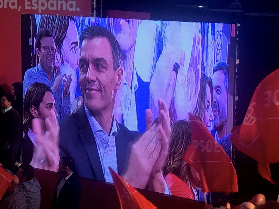 Pedro Sánchez en su mitin en Cádiz